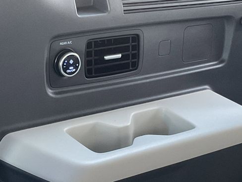 Used 2024 Hyundai Santa Fe SEL image 47