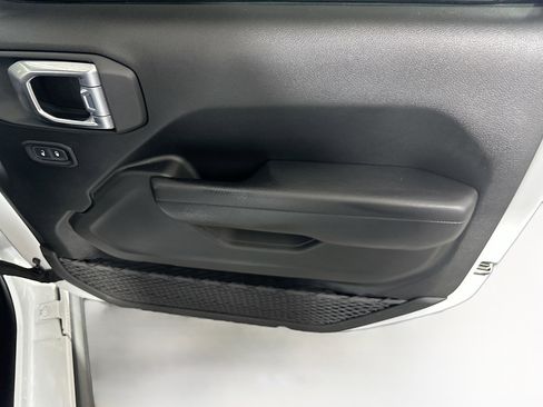 Used 2022 Jeep Wrangler Willys image 29