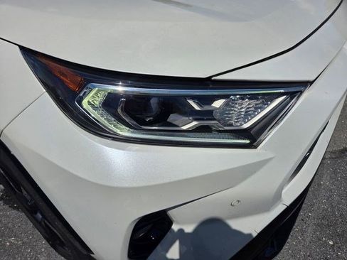 Used 2020 Toyota RAV4 XSE AWD/4WD image 19