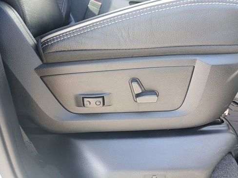 Used 2023 RAM 3500 Limited image 33