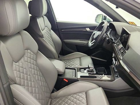 Used 2021 Audi SQ5 Premium Plus w/ Premium Plus Package AWD/4WD image 24