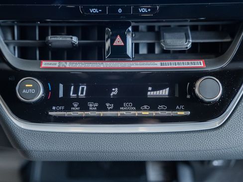 New 2026 Toyota Corolla SE FWD image 19