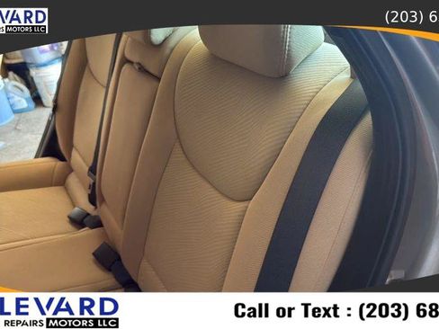 Used 2013 Hyundai Elantra GLS w/ Preferred Pkg FWD image 26