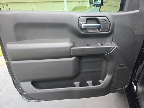 Used 2025 Chevrolet Silverado 1500 W/T image 8