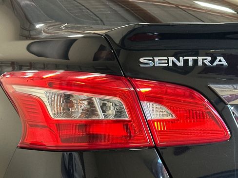 Used 2017 Nissan Sentra NISMO w/ NISMO Premium Package FWD image 43