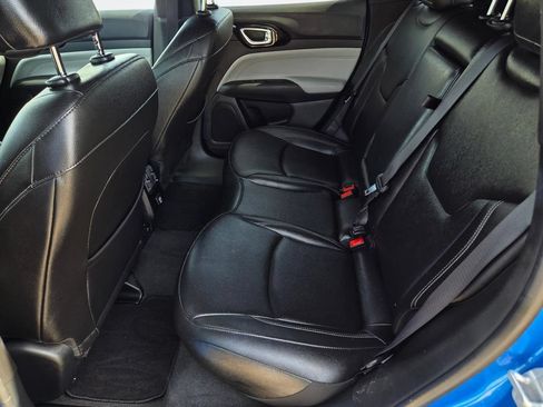 Used 2025 Jeep Compass Limited AWD/4WD image 36