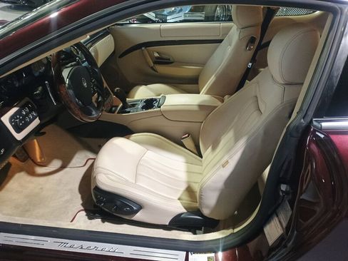 Used 2011 Maserati GranTurismo S image 15