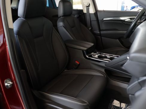 Used 2023 Buick Envision Essence image 29