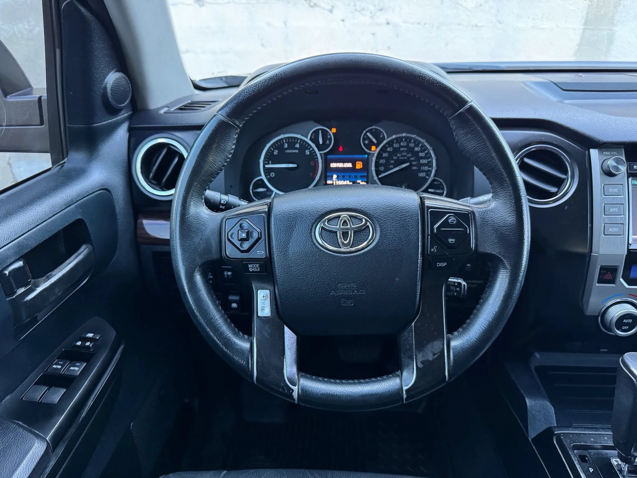 Used 2017 Toyota Tundra Limited w/ Limited Premium Package RWD image 34