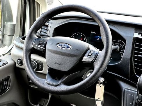 Used 2023 Ford Transit 350 XLT image 32