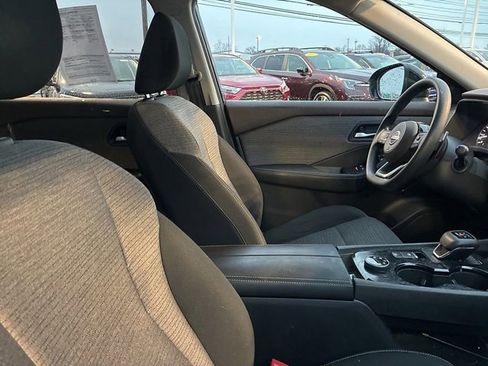 Used 2023 Nissan Rogue SV image 22