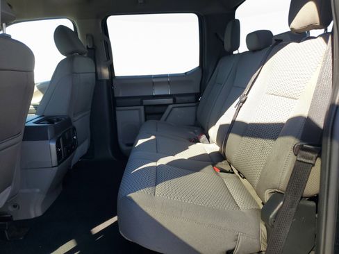 Used 2022 Ford F250 XLT w/ XLT Premium Package image 9