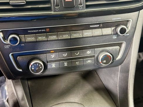 Used 2018 Kia Optima S FWD image 16
