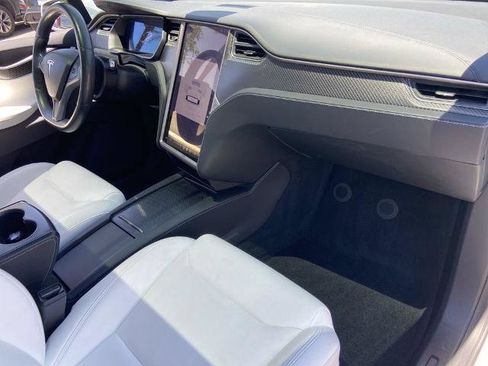 Used 2019 Tesla Model X Performance AWD/4WD image 24