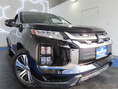 Used 2020 Mitsubishi Outlander Sport SE image 3