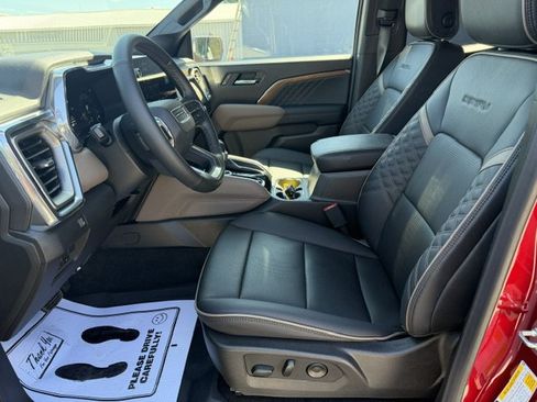Used 2026 GMC Canyon Denali AWD/4WD image 13