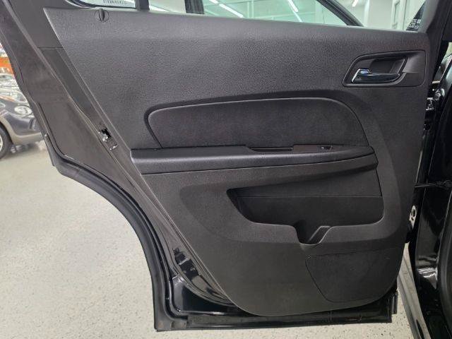 Used 2015 Chevrolet Equinox LS FWD image 25