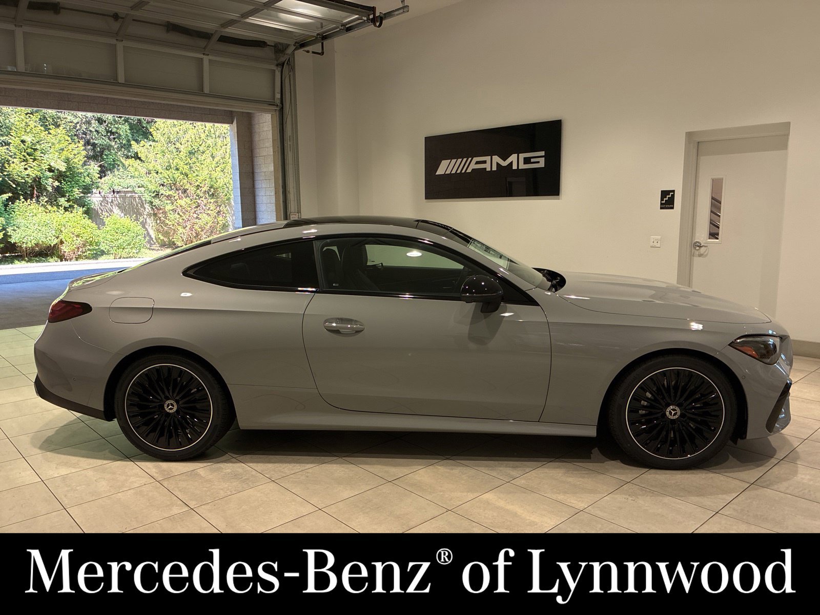 New 2026 Mercedes-Benz CLE 450 4MATIC Coupe image 2