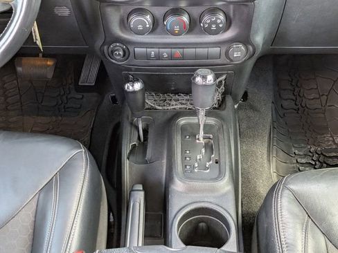 Used 2016 Jeep Wrangler Unlimited Sport AWD/4WD image 19