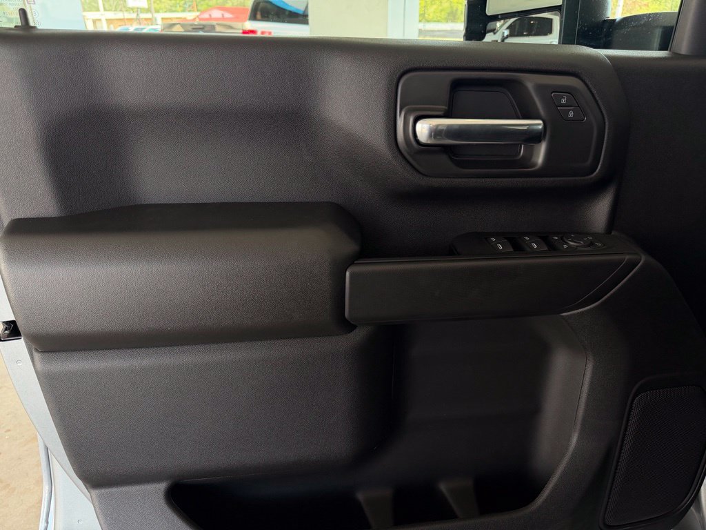 New 2026 Chevrolet Silverado 2500 Custom w/ Custom Value Package AWD/4WD image 12