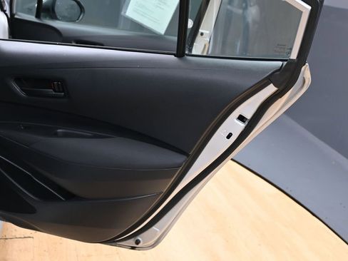Used 2024 Toyota Corolla LE FWD image 33