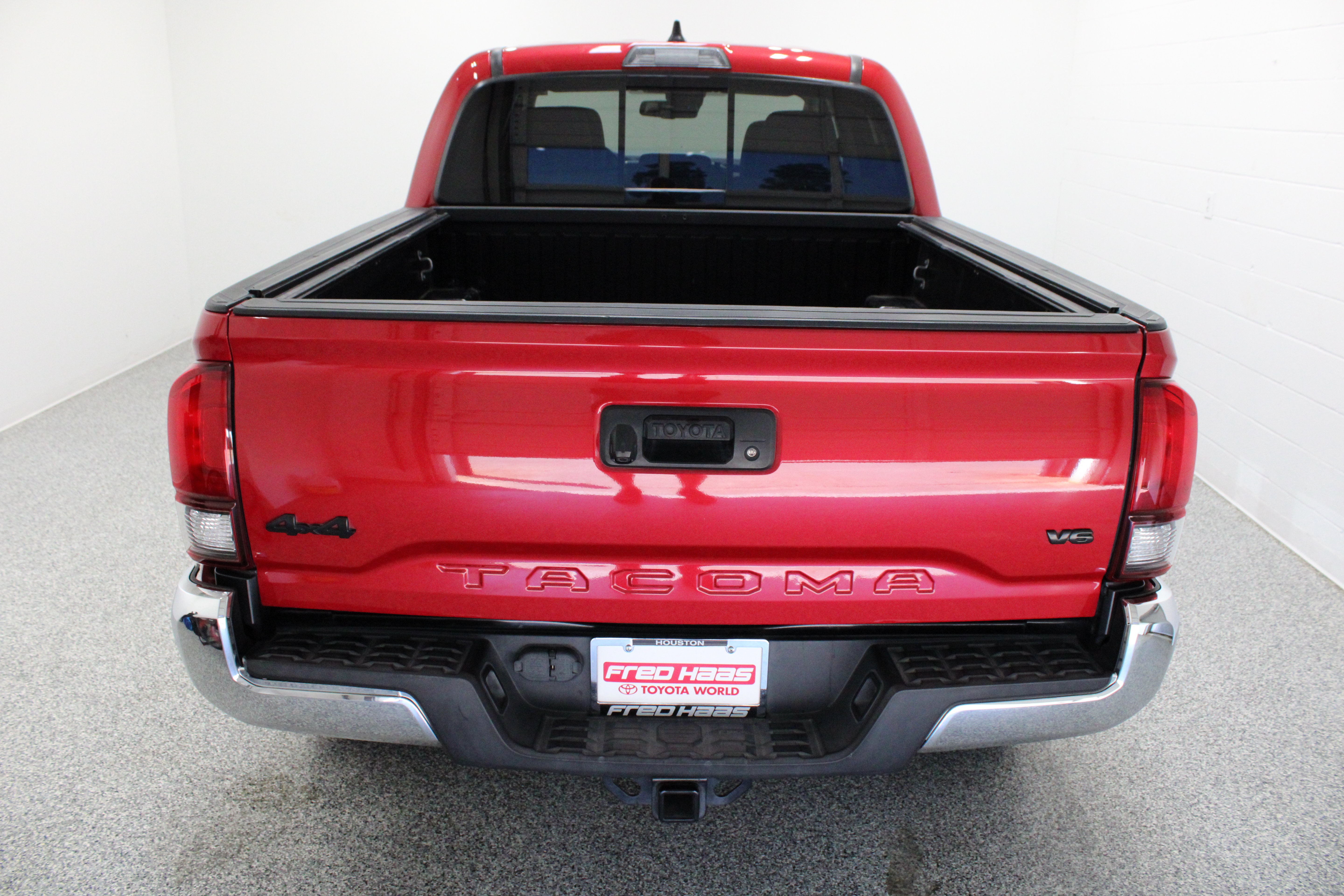 Used 2021 Toyota Tacoma SR5 AWD/4WD image 8