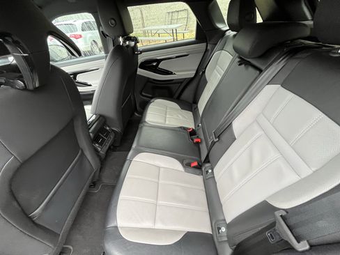 Certified 2023 Land Rover Range Rover Evoque R-Dynamic S image 31