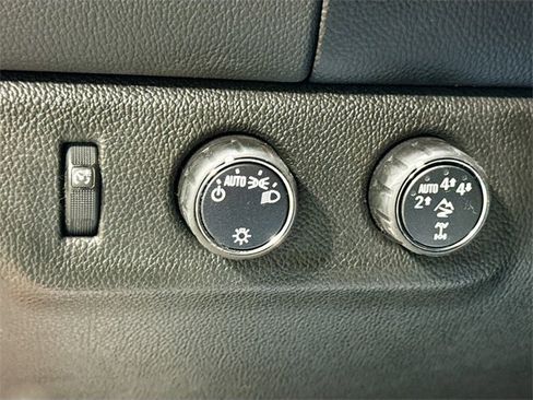 Used 2020 Chevrolet Colorado ZR2 image 12