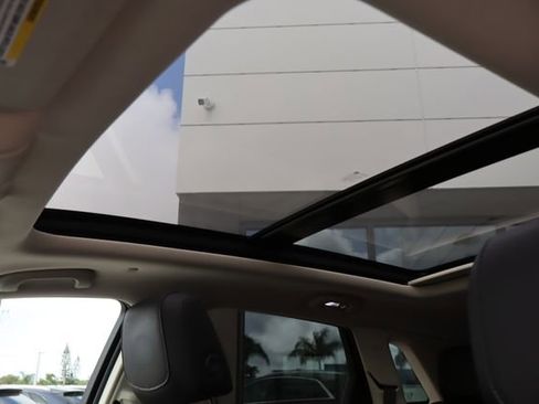 Used 2019 Cadillac XT5 Premium Luxury image 42