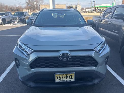 Used 2021 Toyota RAV4 XLE image 2