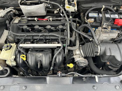 Used 2009 Ford Focus SE FWD image 12
