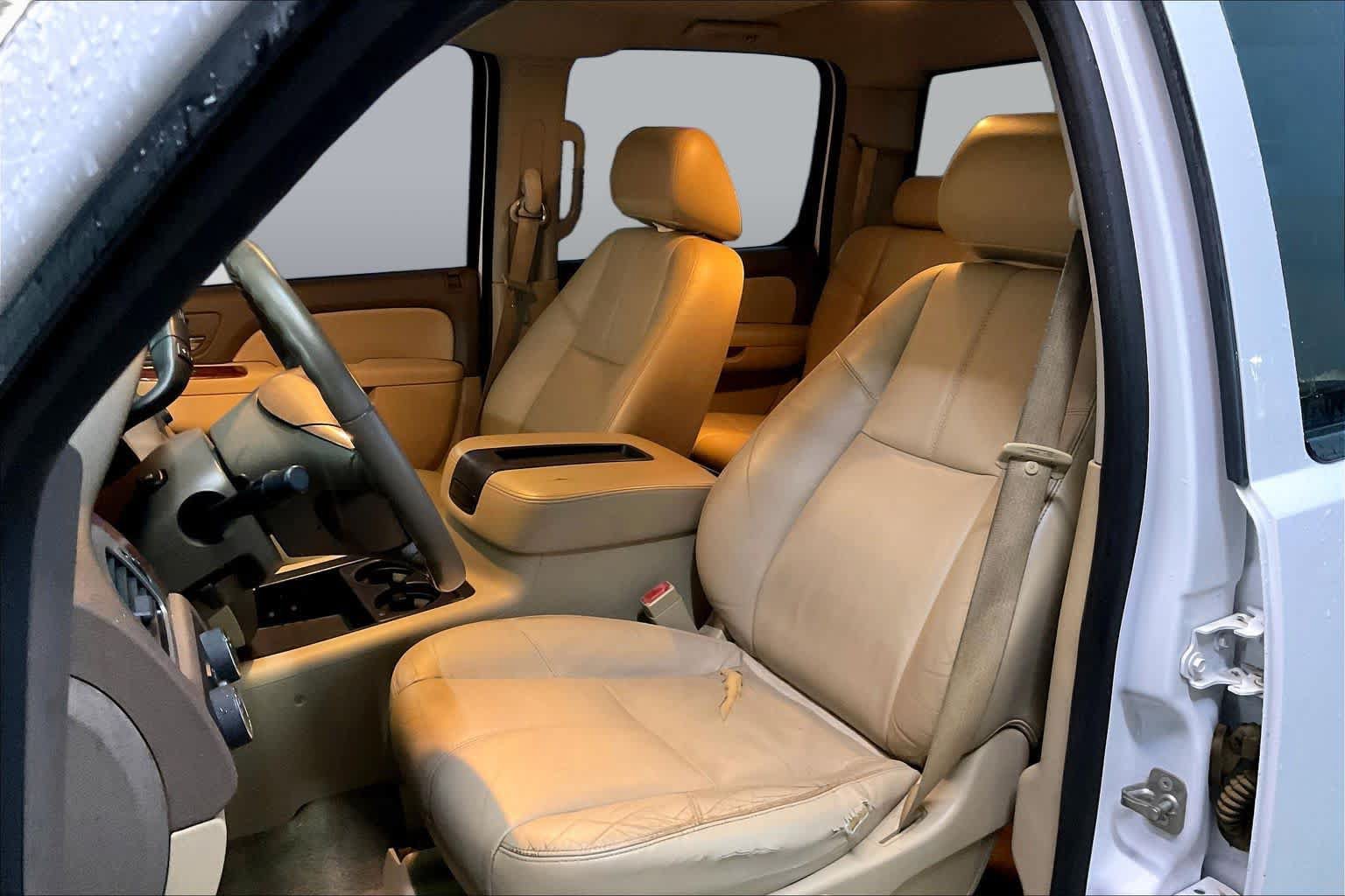 Used 2012 Chevrolet Silverado 2500 LTZ w/ LTZ Plus Package AWD/4WD image 8