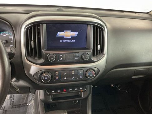 Used 2021 Chevrolet Colorado LT w/ Safety Package AWD/4WD image 17
