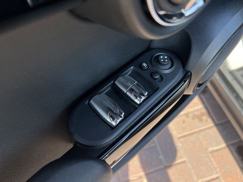 Used 2024 MINI Cooper S image 15