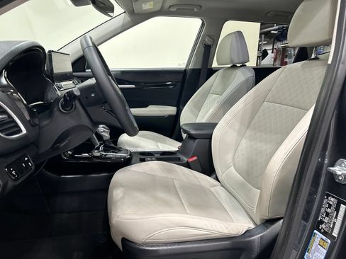Used 2023 Kia Seltos SX w/ SX Sunroof Package AWD/4WD image 11
