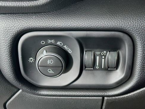 Used 2024 RAM 2500 Laramie image 17