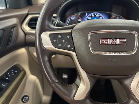 Used 2018 GMC Acadia Denali w/ Technology Package AWD/4WD image 5