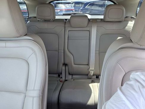 Certified 2022 Lincoln Corsair FWD w/ Equipment Group 101A image 19