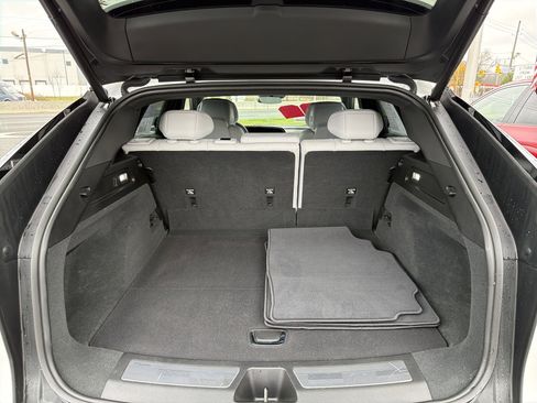 Used 2024 Cadillac Lyriq Luxury image 28