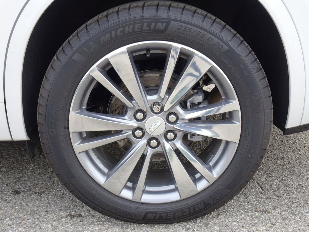 Certified 2025 Cadillac XT6 Premium Luxury AWD/4WD image 26