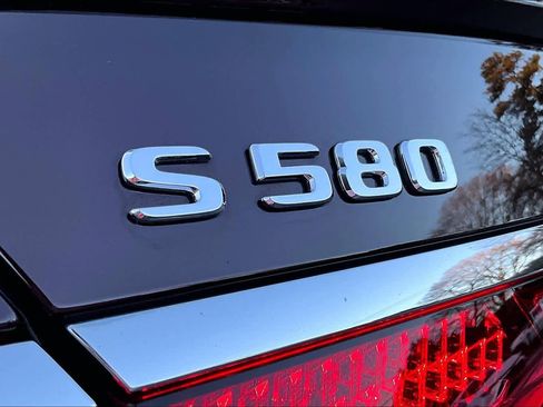 Used 2021 Mercedes-Benz S 580 4MATIC Sedan image 30