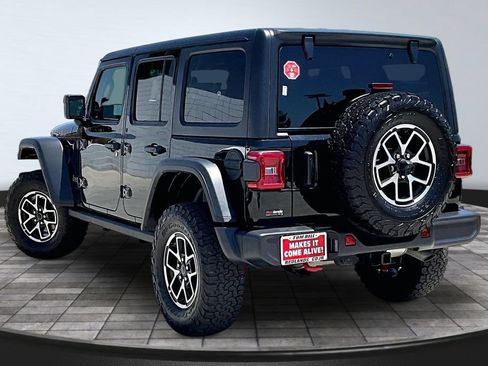Certified 2025 Jeep Wrangler Unlimited Rubicon w/ Convenience Group AWD/4WD image 21