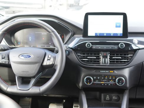 Used 2024 Ford Escape ST-Line image 21