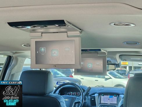 Used 2019 Chevrolet Suburban Premier RWD image 11