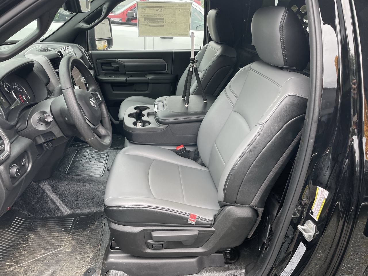 New 2026 RAM 3500 Tradesman AWD/4WD image 27