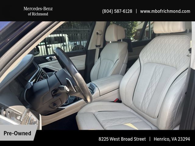 Used 2020 BMW X7 M50i w/ Dynamic Handling Package AWD/4WD image 14