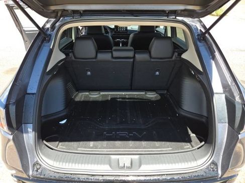 Used 2024 Honda HR-V EX-L image 8