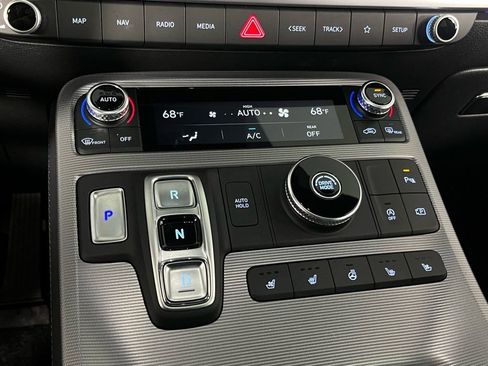 Used 2025 Hyundai Palisade Calligraphy image 22