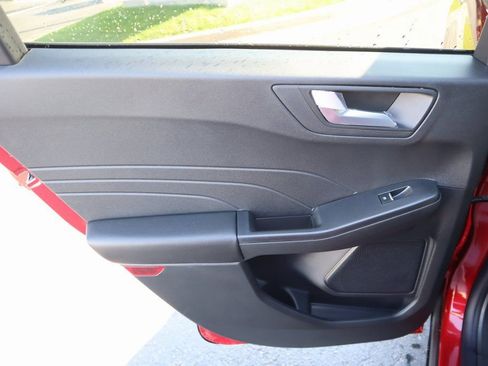 New 2026 Ford Escape ST-Line w/ Tech Pack #1 image 17