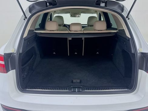 Used 2019 Mercedes-Benz GLC 300 4MATIC image 26